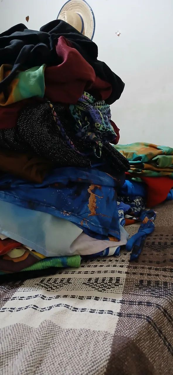 LOTE DE ROUPAS FEMININAS NOVAS