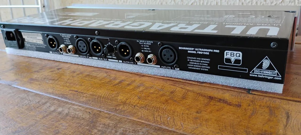 Equalizador Behringer Ultragraph Pro FBQ1502 - Foto 5