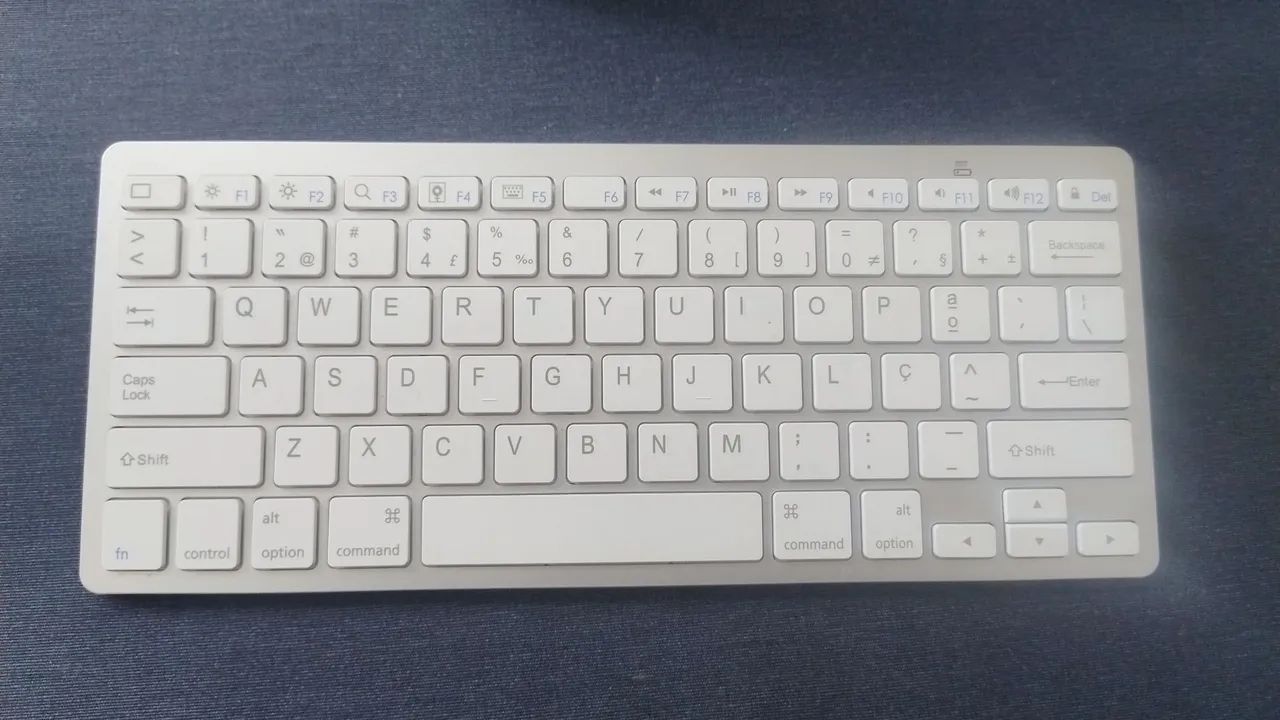 Fone de ouvido e teclado  - Foto 5