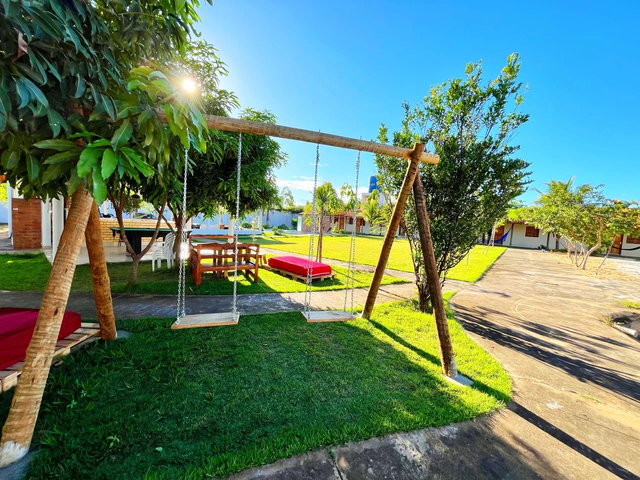 Vende se por $2.000.000.00 ou arrenda por $20.000.00 pousada em funcionamento 