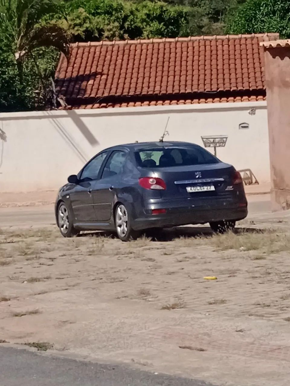 Peugeot 207 SEDAN PASSION XR 1.4 FLEX 8V 4P 2012