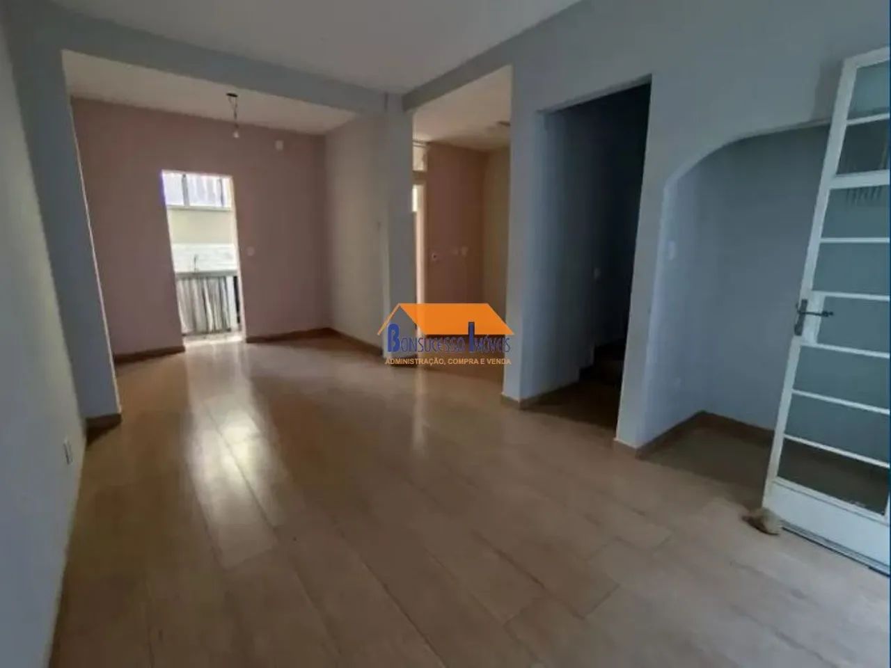 casa geminada de 2 quartos Bairro Caiçara em belo Horizonte