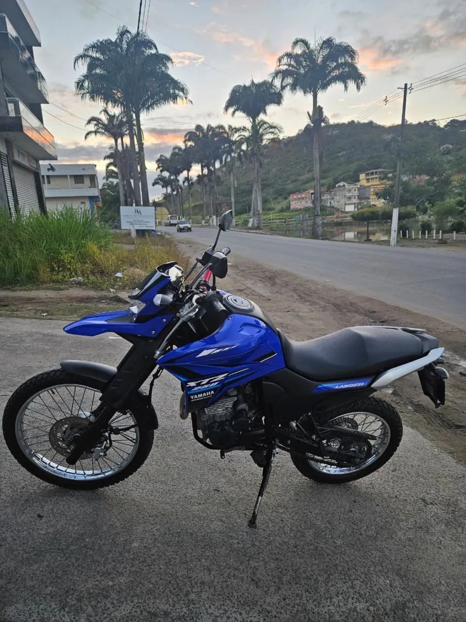 Yamaha lander 2024 - Foto 5