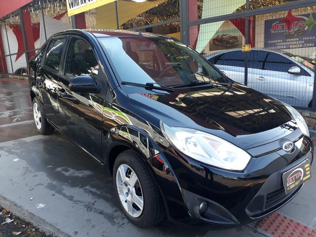 Fiesta sedan 2011