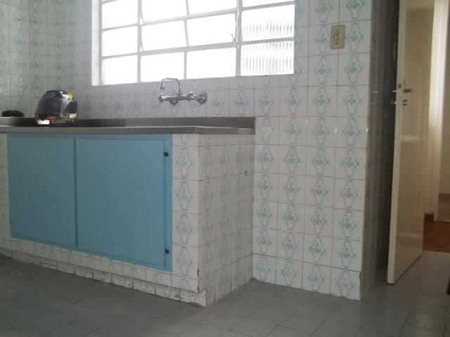 Apartamento dois dormitórios + dep. de empregada, central, ótimo para estudantes - Foto 11
