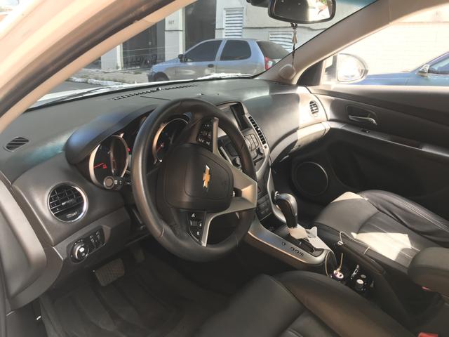Chevrolet Cruze Sedã 2014 - GNV- IPVA 2020 ok - Automático - Banco em couro - Foto 3