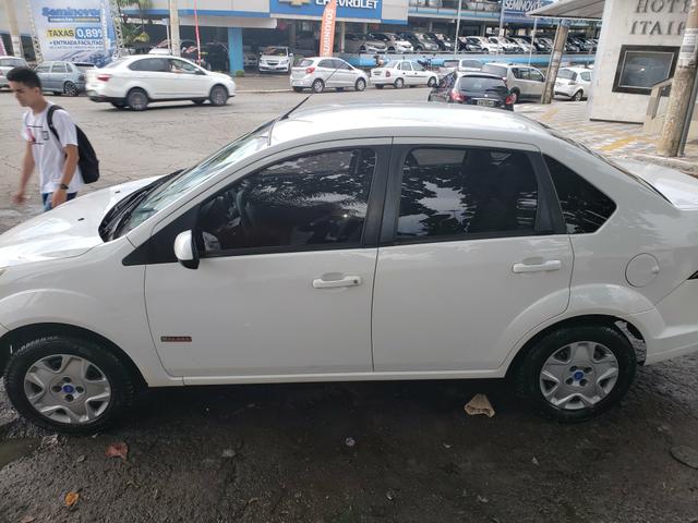 Fiesta sedan 1.6