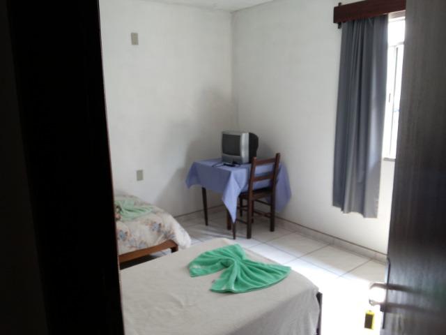 Quarto com banheiro, internet, agua, luz, inclusos - Foto 7