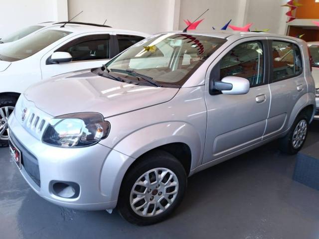 UNO 2015/2016 1.0 EVO VIVACE 8V FLEX 4P MANUAL