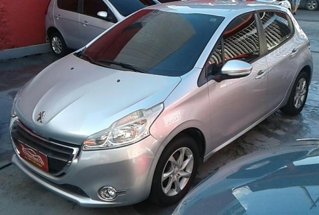Peugeot 208 1.5 2015 entrada 6 mil