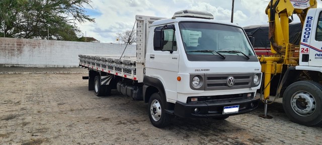 CAMINHÃO VOLKSWAGEN 8-160 DELIVERY 2013