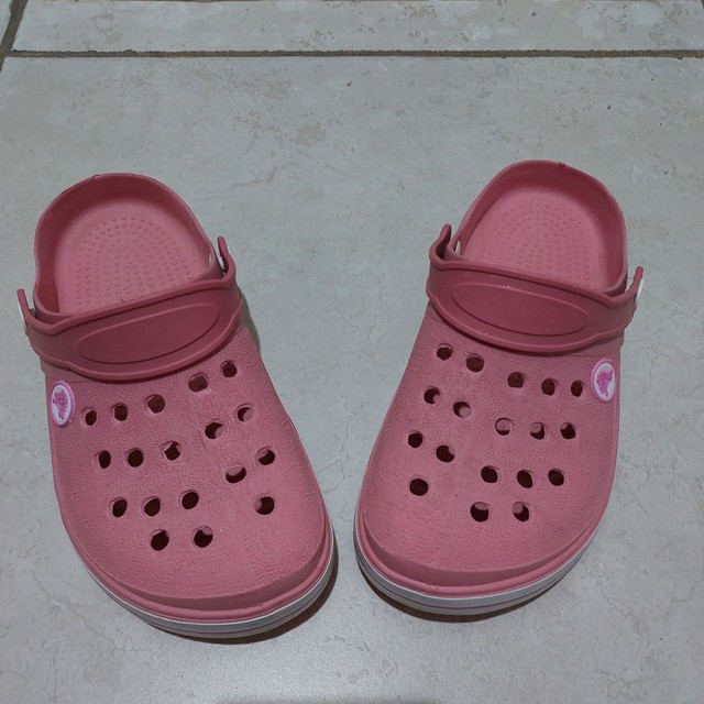 Sandalias crocs feminina | +1815 anúncios na OLX Brasil