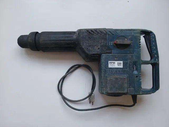 Martelo perfurador e rompedor Bosch modelo 11245 220 Volts usado quebra e fura