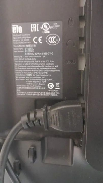 Vendo tela Touchscreen de Sinalização Digital 42" 4202L com modulo de computador - Foto 2