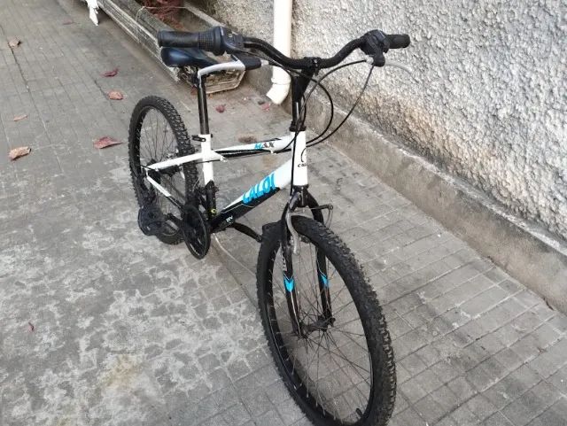 Bicicleta aro 24 semi nova  - Foto 2