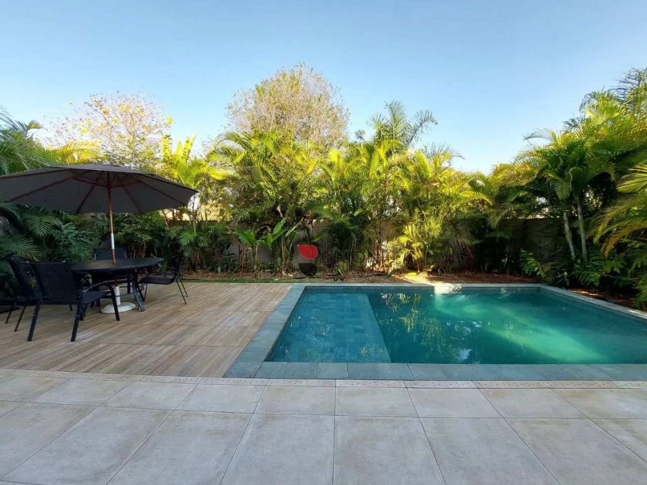 Casa alto padrão com 380m², 3 quartos/suítes para locação no Condomínio Reserva Santa Luis - Foto 9