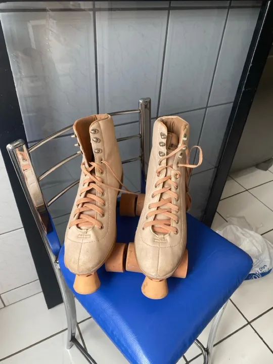 Patins em Couro Rosa Pouco Usaso n?36