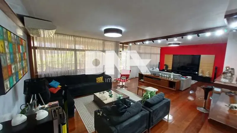 Apartamento - / Residencial / Tijuca