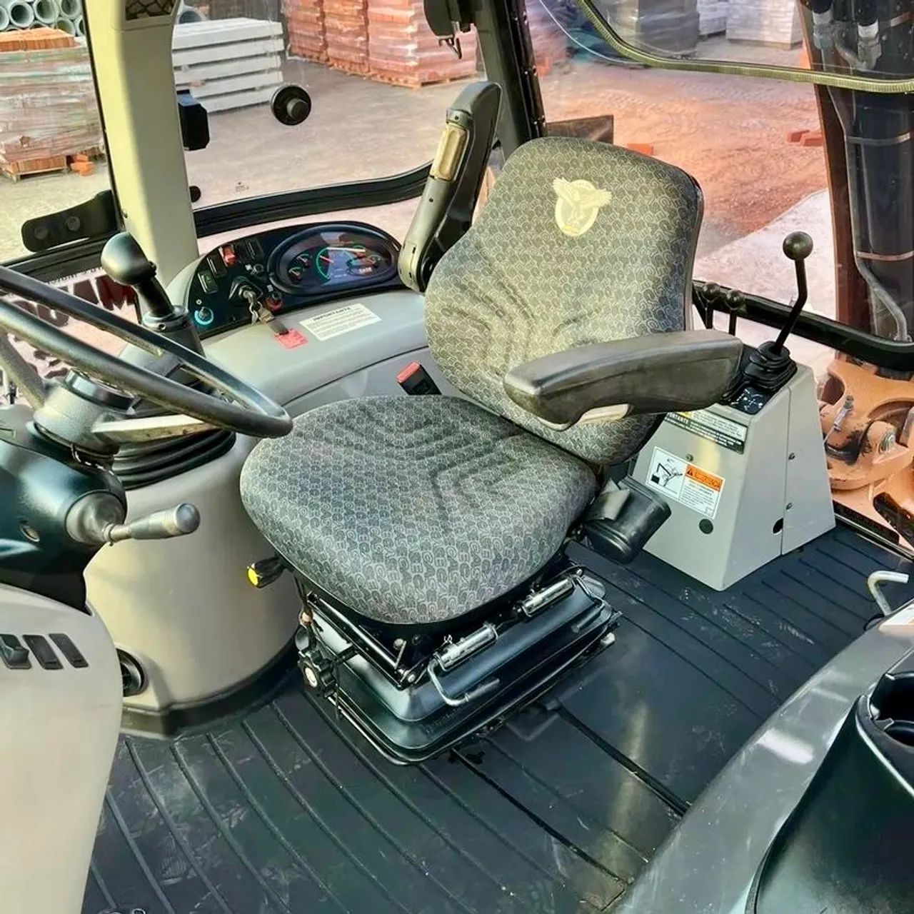 RETROESCAVADEIRA CASE 580N 2020 - PASSO COM SINAL MÍNIMO R$32.500,000 - Foto 3