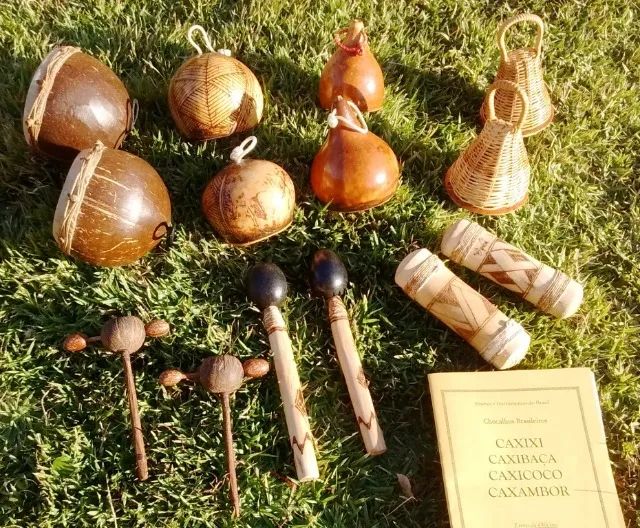 Kit Instrumentos Brasileiros Caxixi Caxibaça Caxicoco Caxambor Maraca Ganzá Pica-Pau - Foto 3