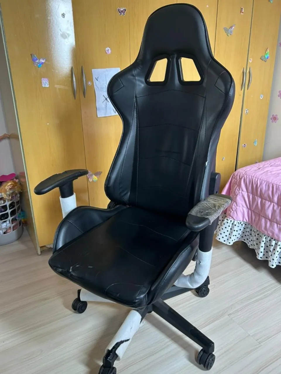 Cadeira Gamer Preta Ergonômica com Ajustes - Oportunidade!