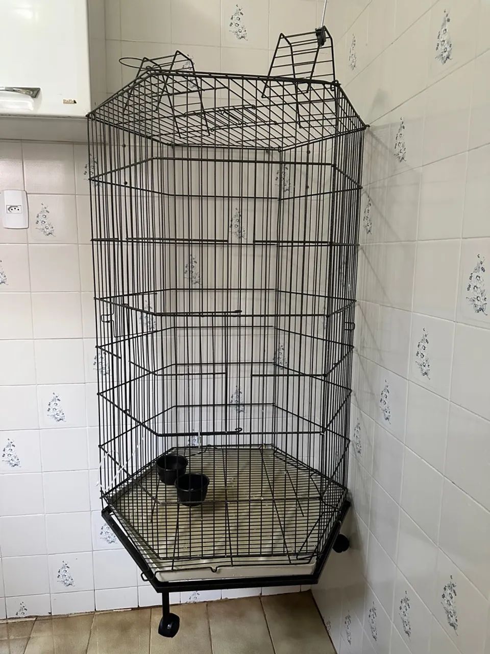 Gaiola para pássaros grande
