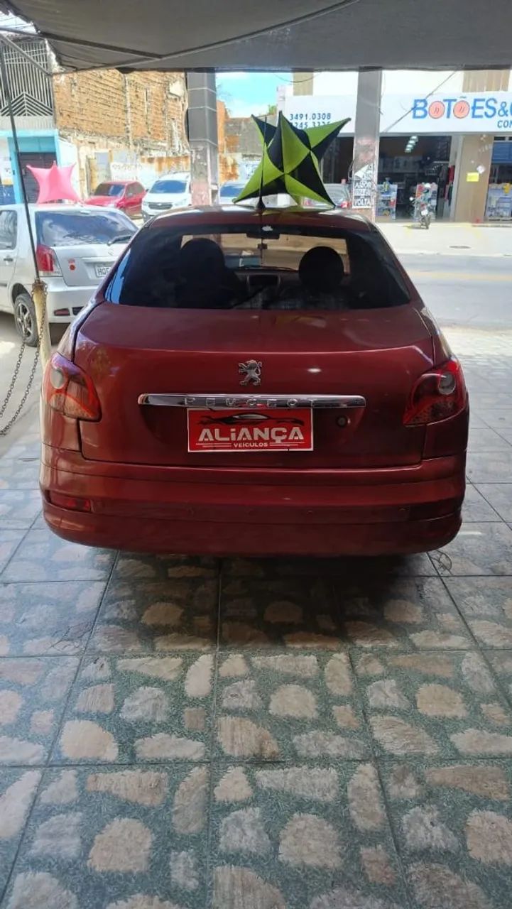 PEUGEOT 207 1.4 VENDO TROCO FINANCIO - Foto 4
