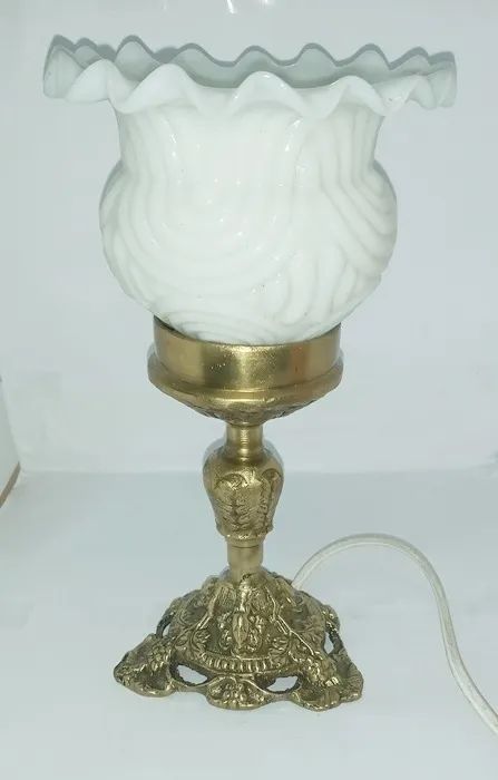 abajur em bronze com tulipa opalina - Foto 2
