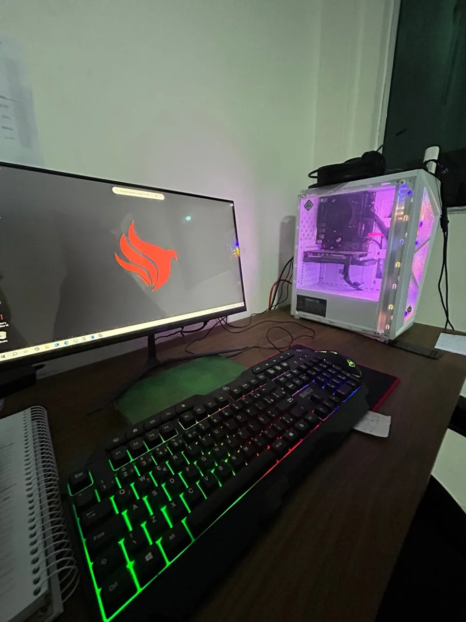 PC Gamer com iluminação RGB - Desempenho Impecável!