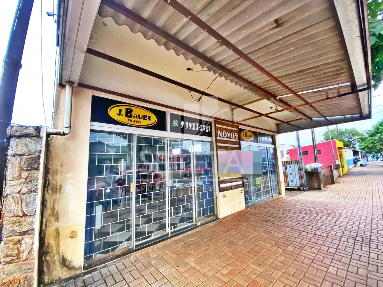 Sala comercial para locação na Avenida Papagaios no bairro Floresta, CASCAVEL PR.