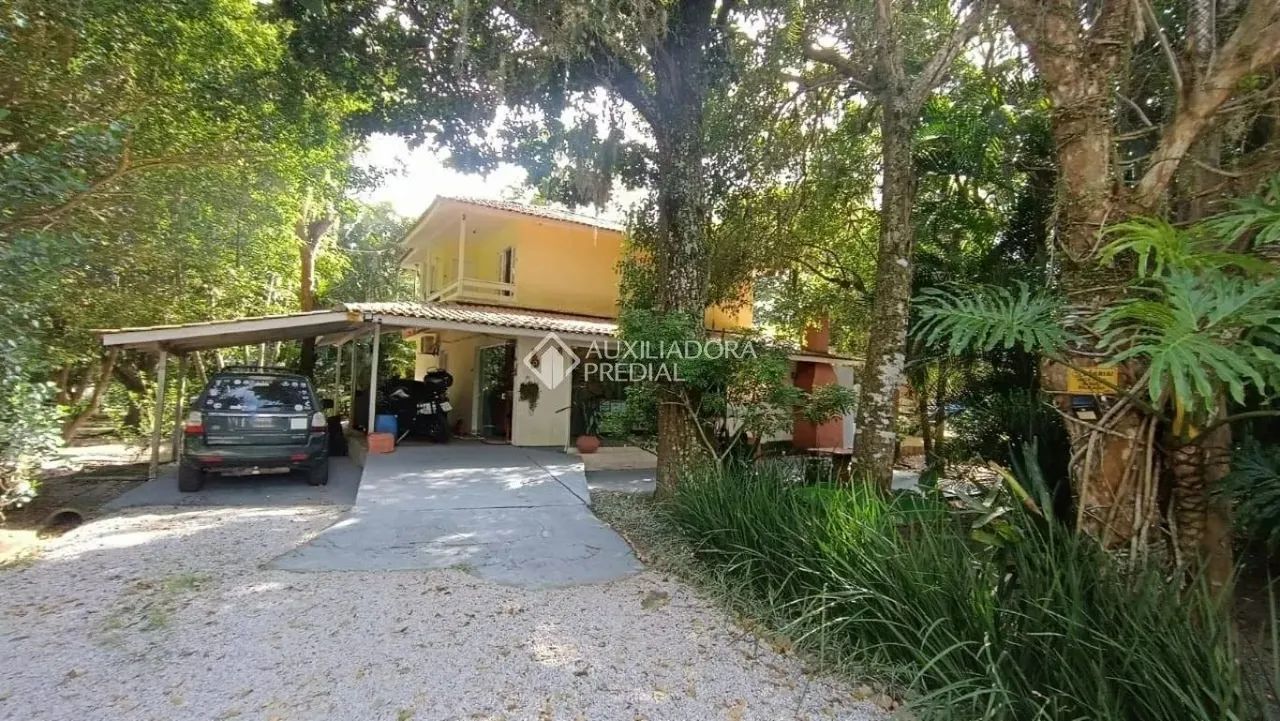 Oportunidade: Sítio de 25.000 m², Plano e com Frente para a Geral