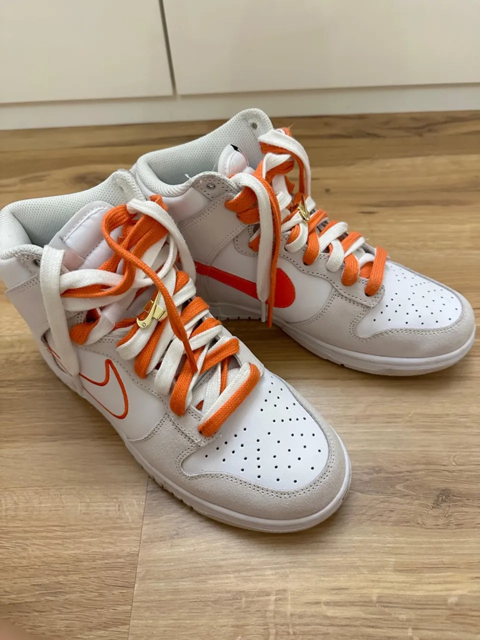 Nike Dunk High Laranja e Branco, original, tamanho 38