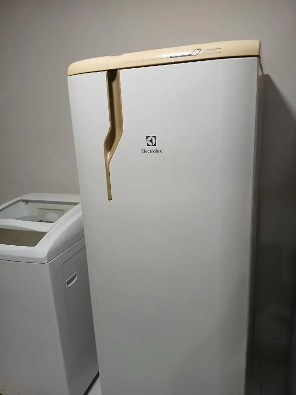 Moveis Usados: Geladeira, Fogão, Máquina de lavar e Sofá