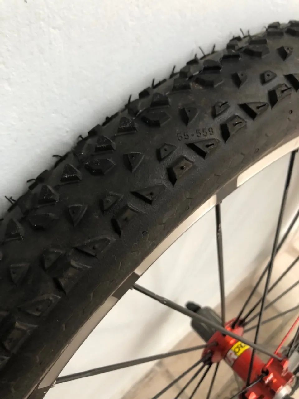 Roda Mavic SLR Crossmax com pneus continental  - Foto 5