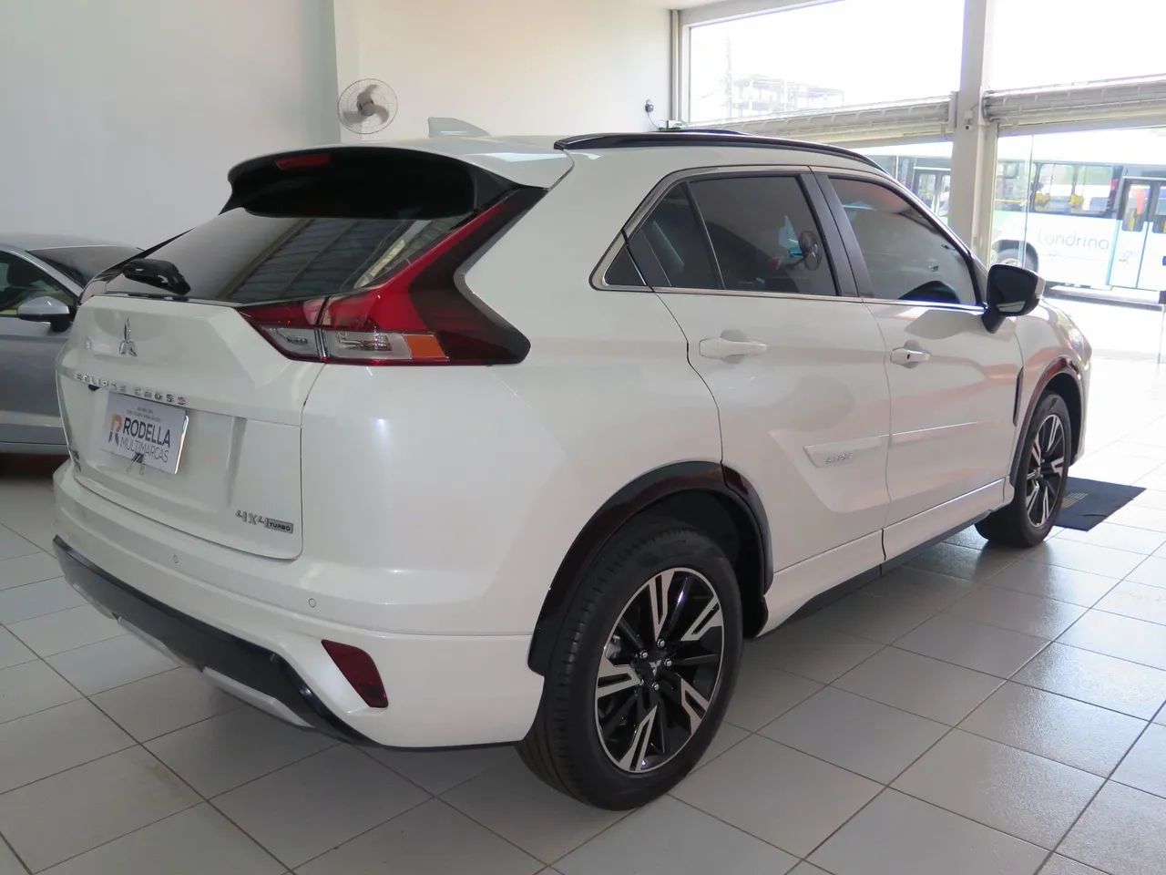 Mitsubishi Eclipse Cross HPE-S 1.5 AWD 165cv Aut. 2025 - Foto 5