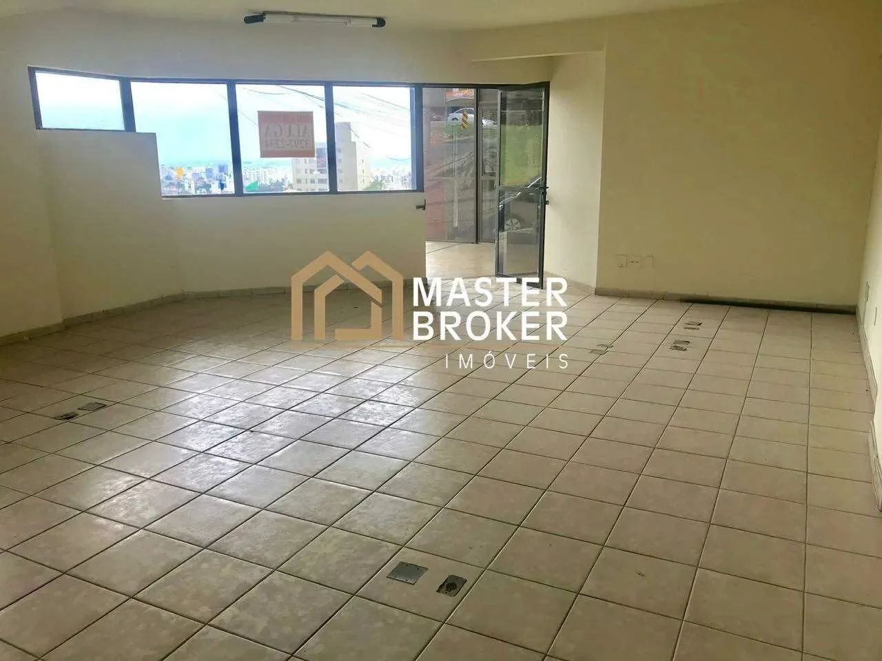 Loja Comercial para Aluguel - 265 m² em Cidade Jardim, BH