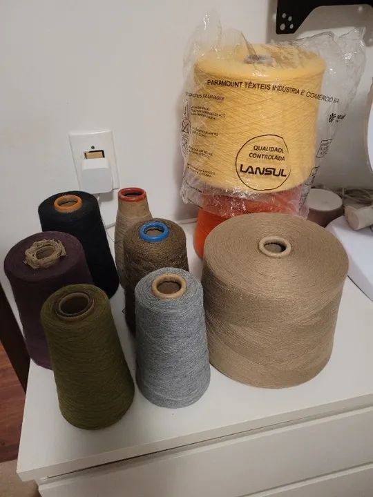 Cones de lã industrial 