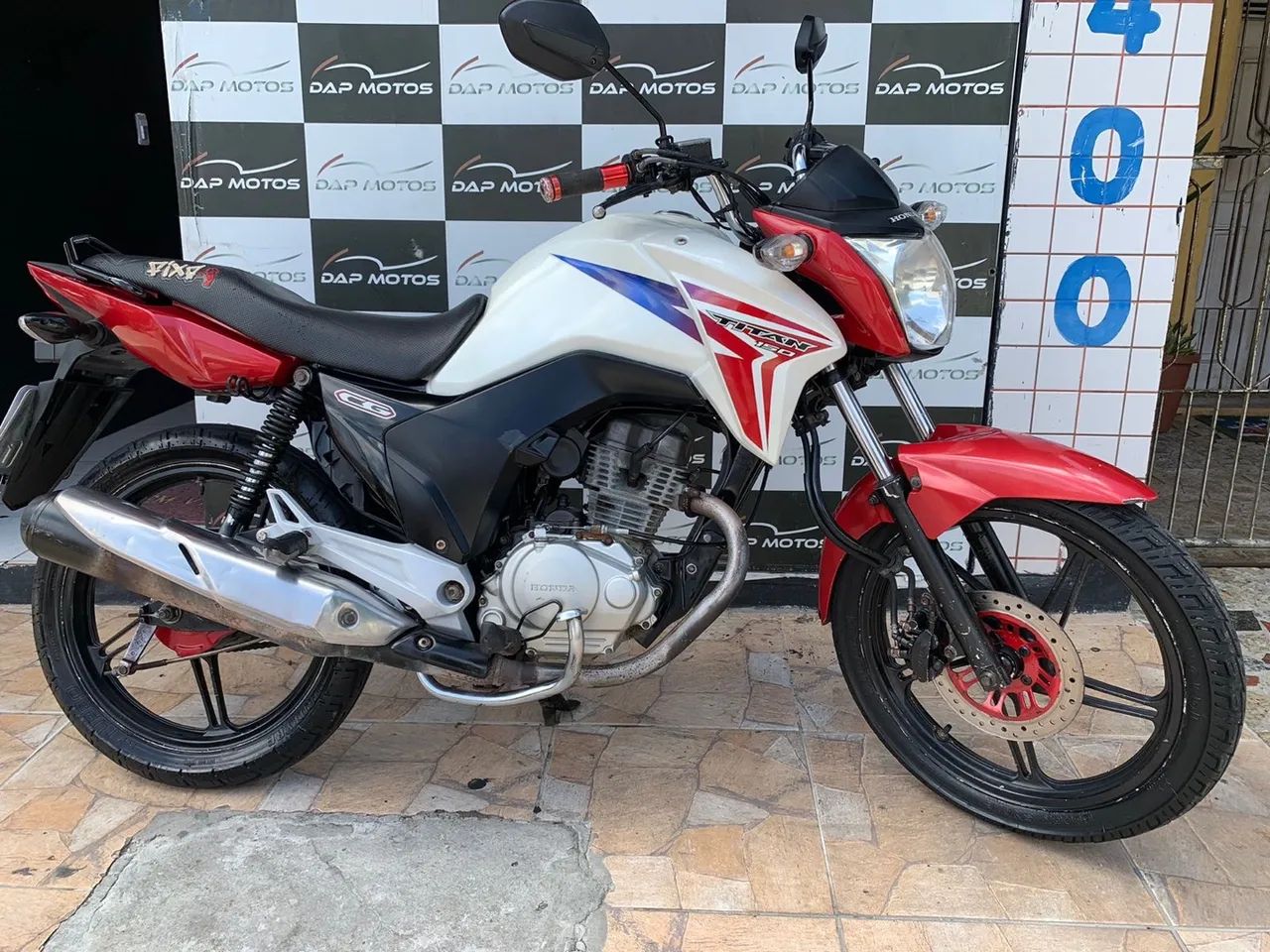 Titan 150 tricolor extra