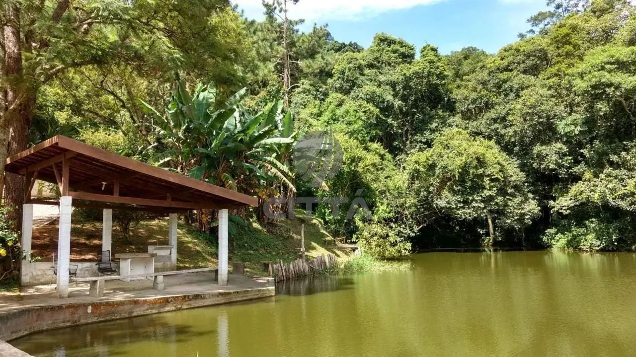 Sitio a venda em Amparo/SP.