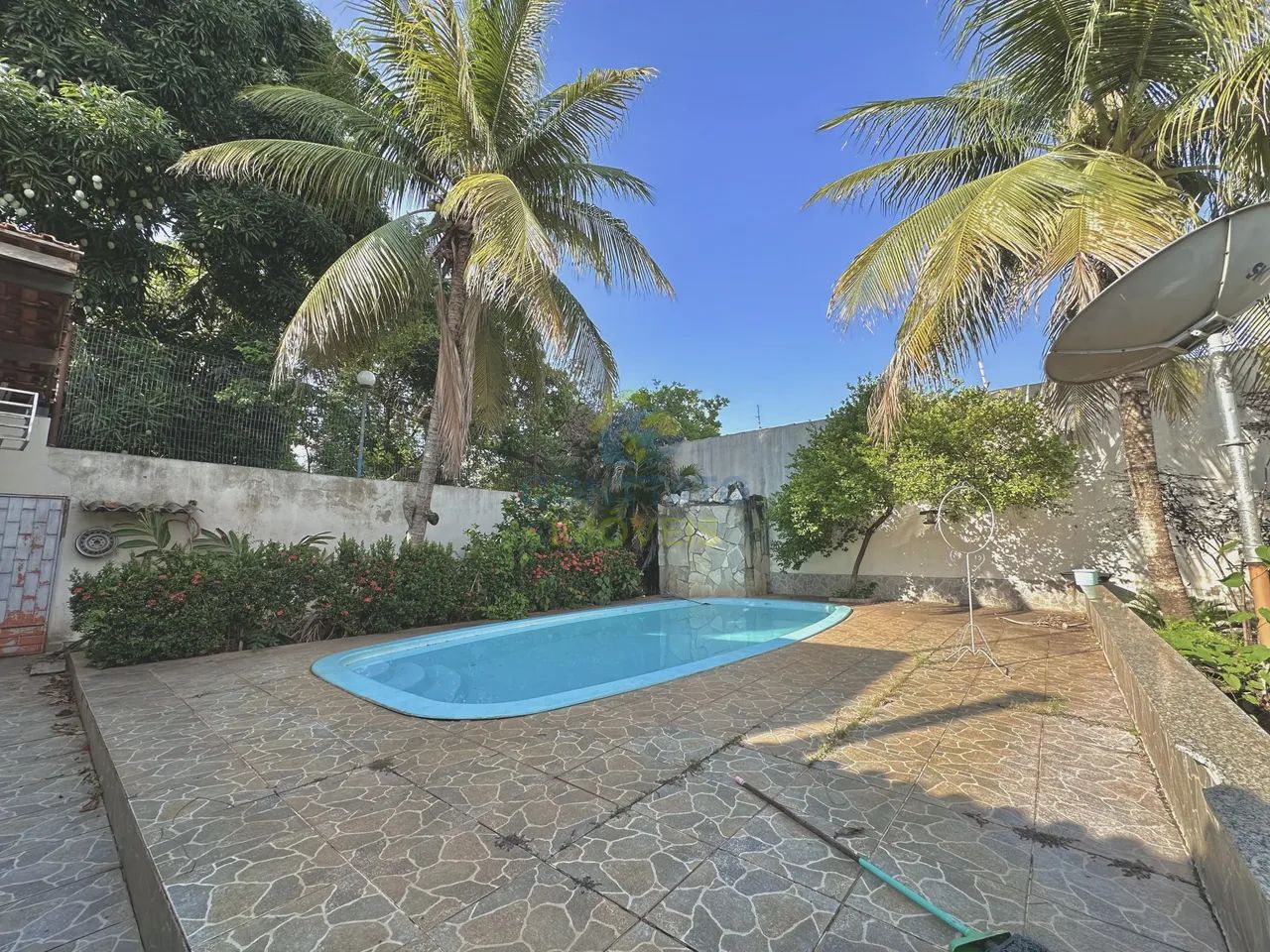 Casa térrea para venda ou locação com piscina e 4 quartos (2suítes), Parque universitário, - Foto 2