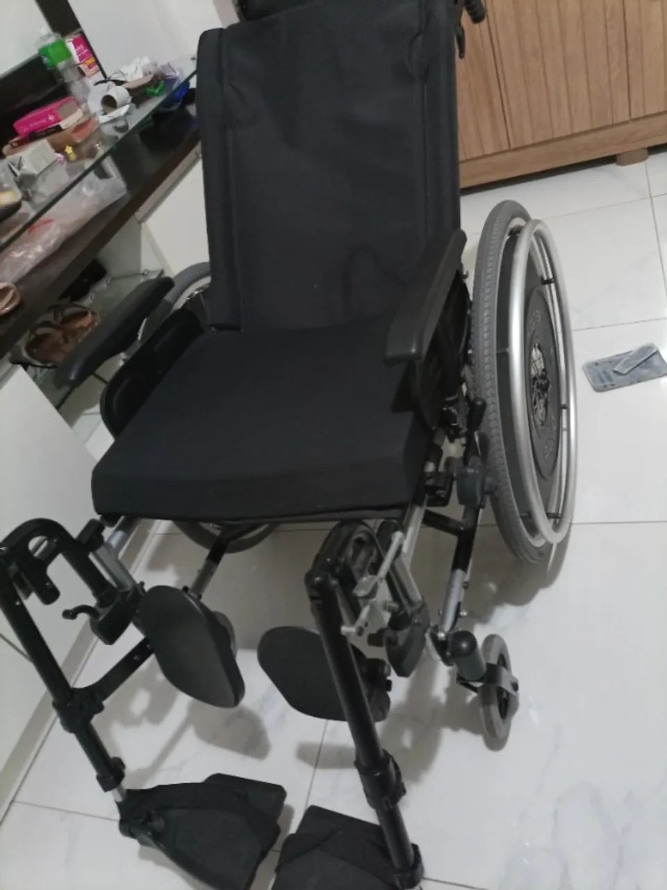 Cadeira de Rodas - Foto 4