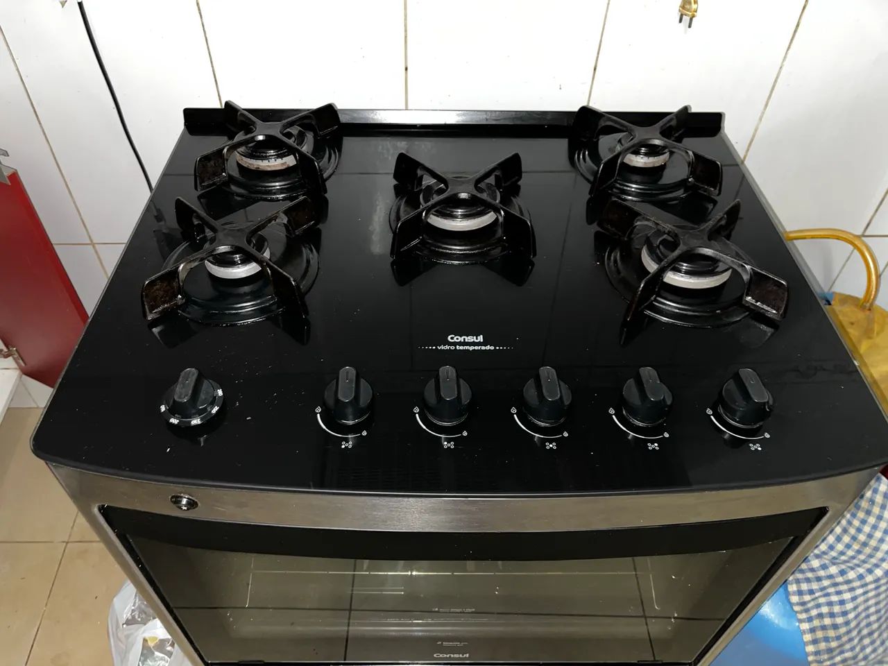 Fogão Cônsul 5 bocas. Vidro Temperado.