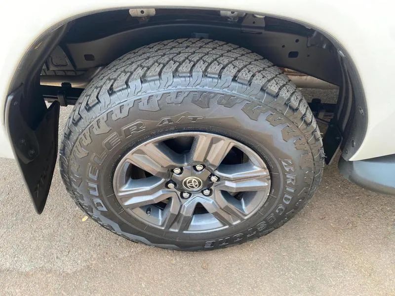 Toyota Hilux CD SR 4X4 2.8 TDI Diesel Aut. 2022 - Foto 15