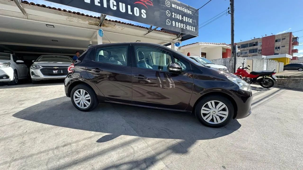 VENDO PEUGEOUT 208 2014 - Foto 4