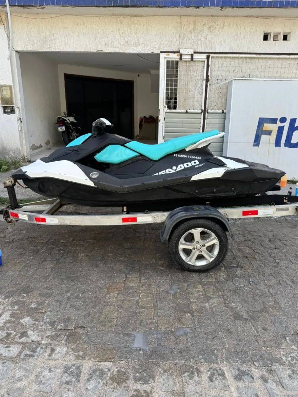 Jet-ski 