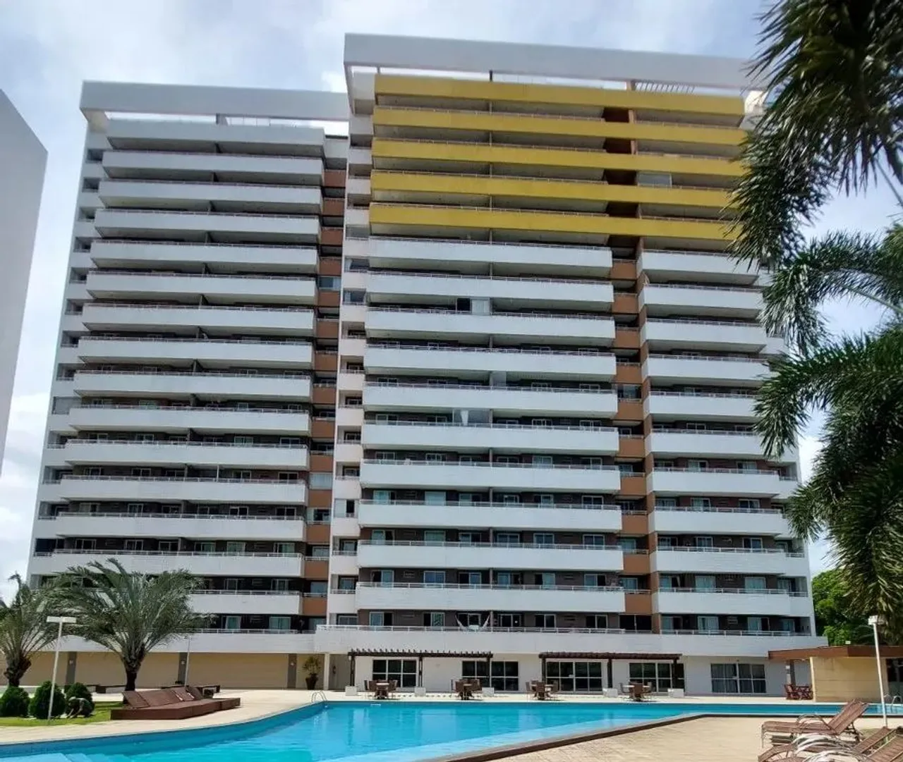 Apto. nascente no Cond. Parc Cezzane, andar alto, 89m², 04 qtos (02 stes), varanda, sala e