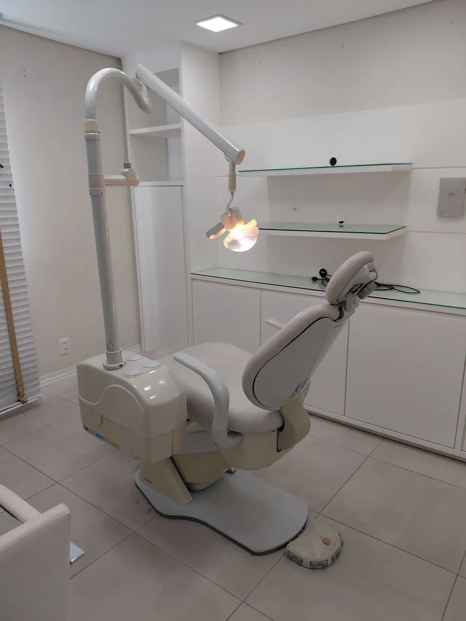 Cadeira Gnatus médica e estética 