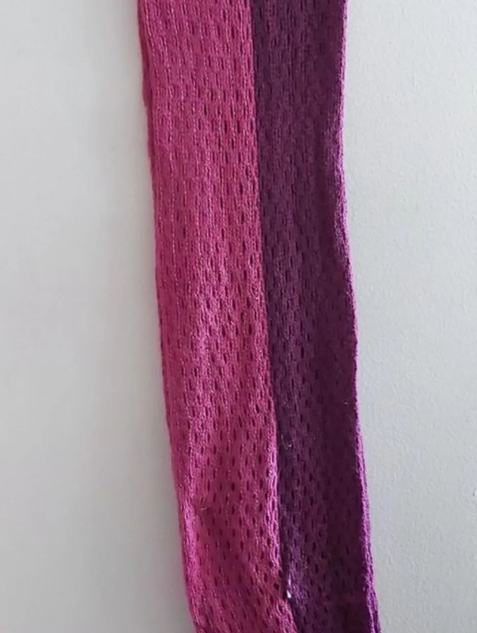 novo cachecol rosa e roxo com franja - Foto 4
