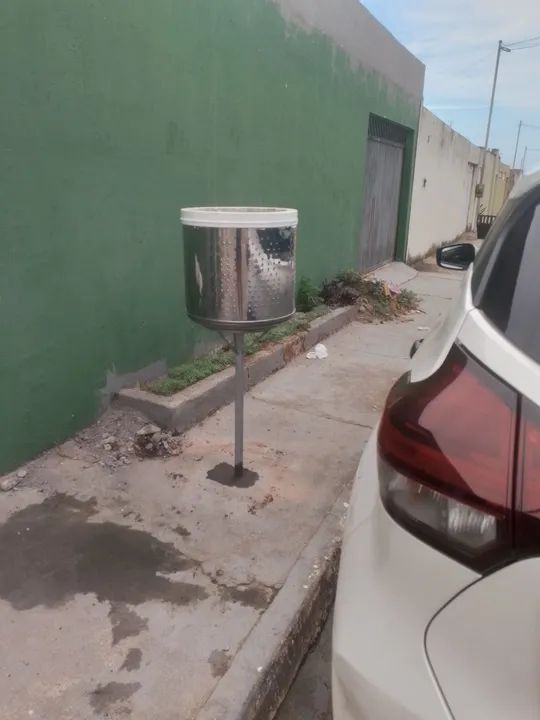 Lixeira de inox