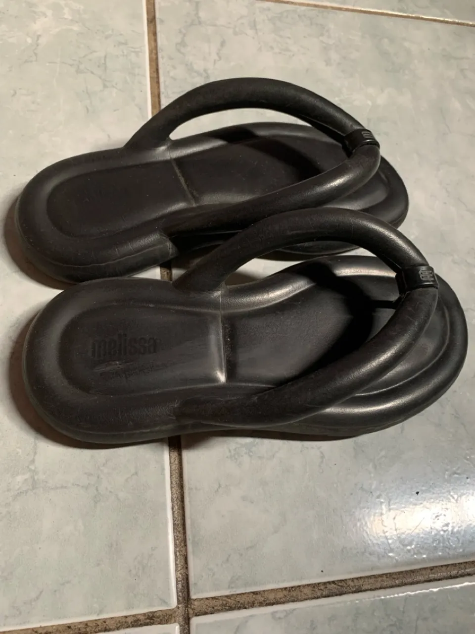 Chinelo Melissa Preto